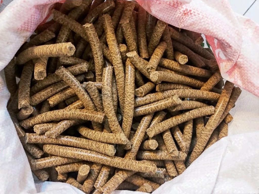 کنجاله کنجد برای دام جهت تامین پروتئین و بررسی مزایای آن